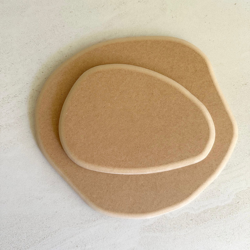 'Onyx' Round Pottery Form