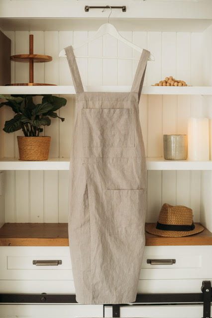 Split Leg Pottery Apron